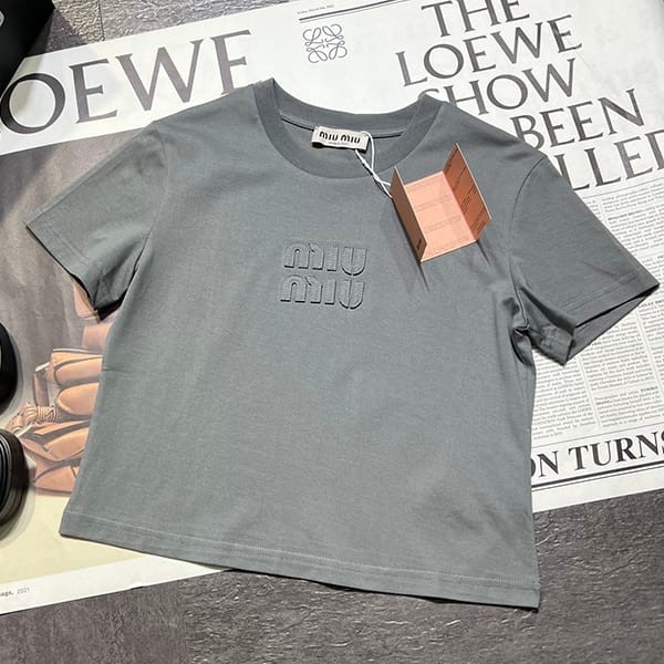 絶対欲しい！セリーヌ コットンジャージー ルーズ 半袖 Tシャツ 偽物 Cey85506